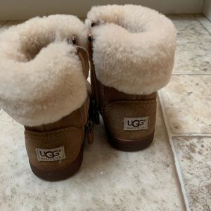 UGG boots kids size 7